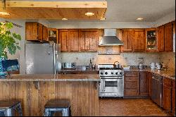 A special home in a private setting amongst the Pinon Pines and spacious 5 acres