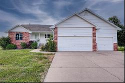 3504 Quail Hollow Dr, Winfield KS 67156