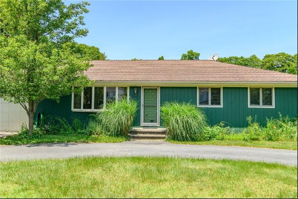 110 Leger Lane, Tiverton RI 02878