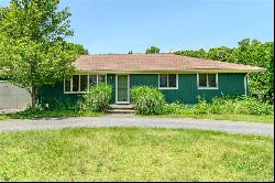 110 Leger Lane, Tiverton RI 02878