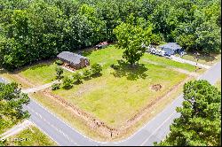 1673 Penderlea Highway, Burgaw NC 28425