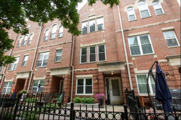 5220 S BERKELEY Avenue #E, Chicago IL 60615