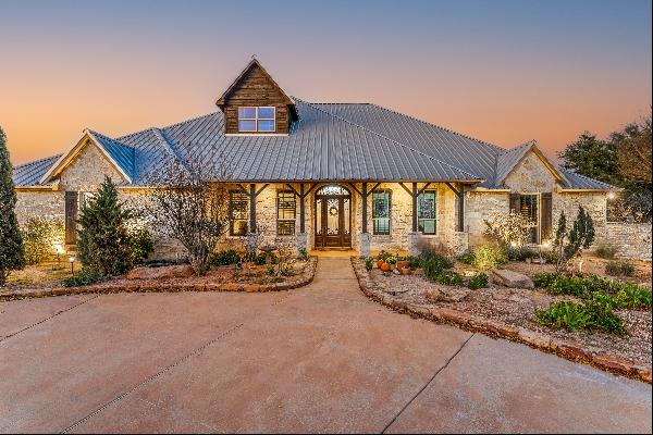 Stunning Equestrian Property located in Silverado on the Brazos 