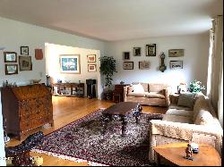 28 Country Fair Ln, Glenville NY 12302