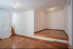 Flat, 3 bedrooms, for Sale