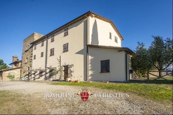 PENTHOUSE WITH PANORAMIC TERRACE FOR SALE, HISTORIC CENTER OF AREZZO