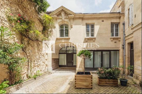 Stunning Unique Property in the Heart of Bordeaux - A Hidden Gem at Place Pey Berland