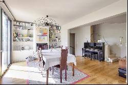 Garches, on the edge of Saint-Cloud - An ideal family home