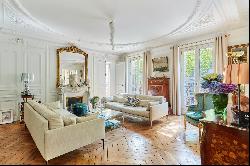 Paris 6th District – An elegant 3-bed apartment