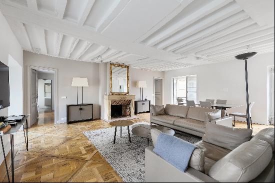 Paris 6th District – Saint-Sulpice- A superb 3-bed apartment