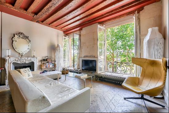 Paris 1st District - A magnificent pied a terre in a prime location