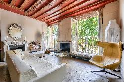 Paris 1st District - A magnificent pied a terre in a prime location