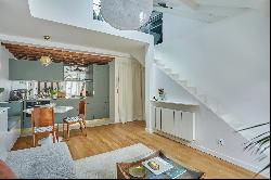 Paris 6th District - Rue Jacob, 45 m², top floor.