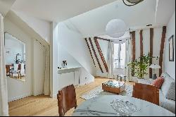 Paris 6th District - Rue Jacob, 45 m², top floor.