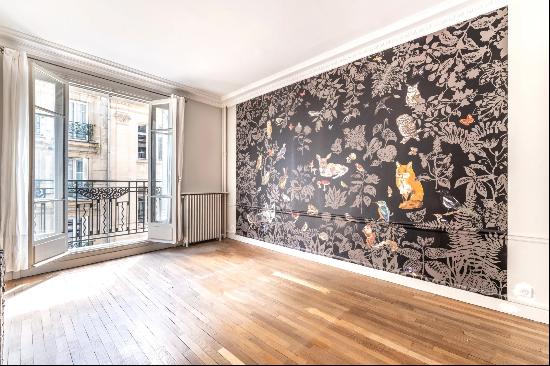 Paris 6th District – A bright 5-bed apartment