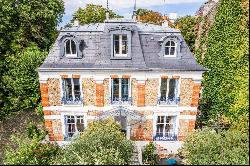 Saint-Cloud - A renovated 5-bed period property