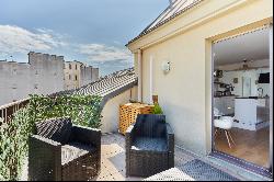 Paris 16th District - A pied a terre with a terrace