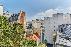 Paris 16th District - A pied a terre with a terrace