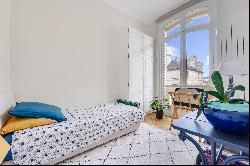 Versailles Notre-Dame - A 3-bed apartment enjoying an open view