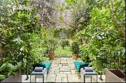 Paris 8th District – An exceptional 4-bed apartment with a leafy garden