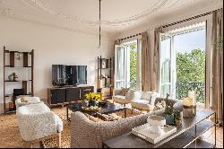 Paris 7th District – A magnificent 3-bed apartment