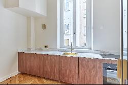 Paris 5th District – An ideal pied a terre - renovated apartment - 4 m height ceilings