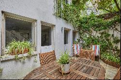 Paris 16th District - A 5-bed family home with terraces