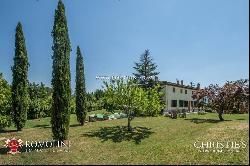 HISTORICAL VILLA WITH POOL FOR SALE LUCCA, TUSCANY