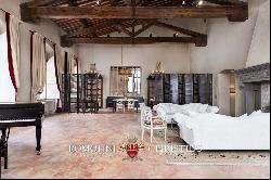 Florence - LUXURY APARTMENT FOR SALE IN THE HISTORICAL CENTER