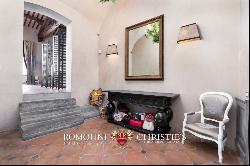 Florence - LUXURY APARTMENT FOR SALE IN THE HISTORICAL CENTER