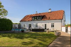 Magnificent Farm with Proximity to Central Skurup!