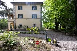 Umbria - PERIOD VILLA WITH POOL FOR SALE IN PERUGIA