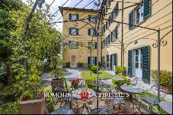 CHARMING 4-STAR LUXURY HOTEL FOR SALE IN CORTONA, TUSCANY