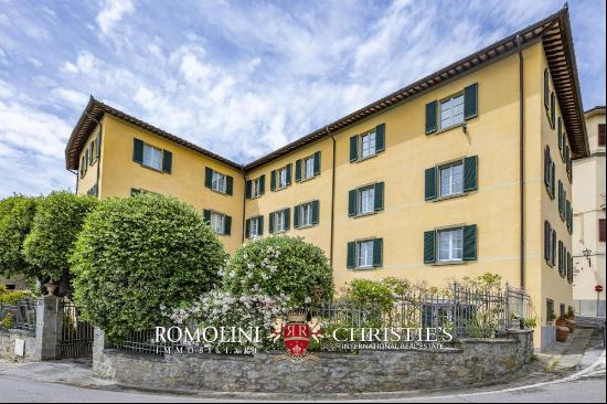 CHARMING 4-STAR LUXURY HOTEL FOR SALE IN CORTONA, TUSCANY