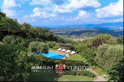 Tuscany - RESTORED VILLA WITH PANORAMIC VIEWS AND SWIMMING POOL IN FLORENCE