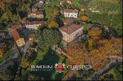 CHARMING HISTORIC VILLA WITH PARK FOR SALE LUCCA, TUSCANY