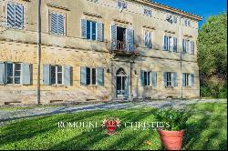 CHARMING HISTORIC VILLA WITH PARK FOR SALE LUCCA, TUSCANY