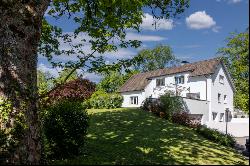 Idyllic 9  1/2-room family home in green surroundings