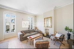 Bordeaux / Jardin Public: Air-conditioned and renovated apartment with 3 bedrooms.