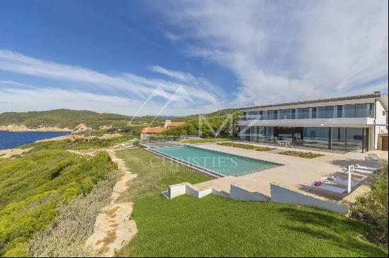 CONTEMPORARY VILLA SEA VIEW PRIVATE ESTATE