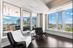 Luxurious Condo with Panoramic Views of the City