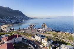 VERSATILE LUXE LIVING IN KALK BAY