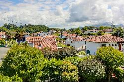 SAINT-JEAN-DE-LUZ - A TOWN HOUSE TO RENOVATE