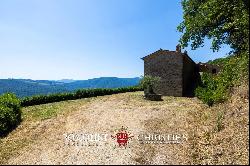 Umbria - COUNTRY HOUSE FOR SALE IN A PANORAMIC POSITION