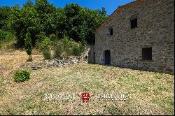 Umbria - COUNTRY HOUSE FOR SALE IN A PANORAMIC POSITION