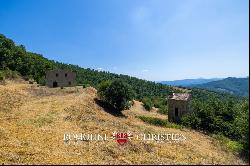 Umbria - COUNTRY HOUSE FOR SALE IN A PANORAMIC POSITION