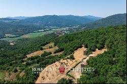 Umbria - COUNTRY HOUSE FOR SALE IN A PANORAMIC POSITION