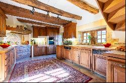 Beautiful 7 bed stone Manor House with pool, Sarlat