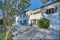 Bouc Bel Air - Beautiful family house