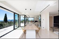 Near Cannes - Modern Villa